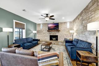 Willies House with Country Views - Shared Party Barn - 8