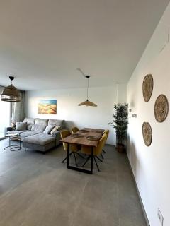 Gloednieuw appartement op uitstekende ligging - 8