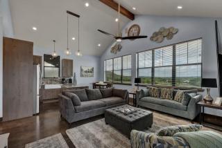 West End Nest with Hot Tub! - 8