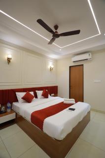 Hotel Trinetra Inn - Ujjain - 2
