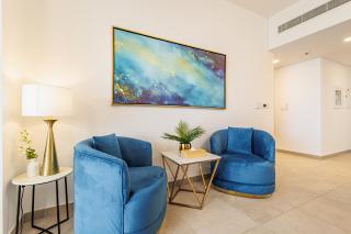 Chic Apartment with Balcony & Views - 4