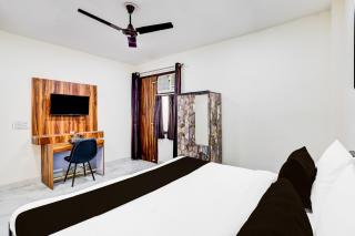 Super Hotel O Sector 25 Near Iskcon Temple Formerly Hotel Amazing House - 4