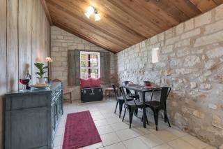 Gorgeous Barn Cabin 10min from Main St! - 4