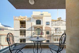 Central Comfort, Stylish 2BR Apt with Balconies by 360 Estates - 4