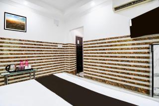 Super Hotel O Hiland Park Formerly Ayush Villa - 1