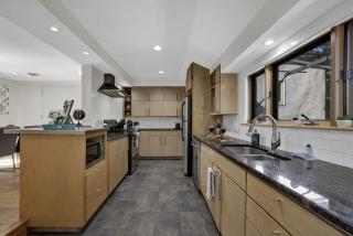 406 Lodge-A: Hot-Tub & 2 Blks to Main St - 4