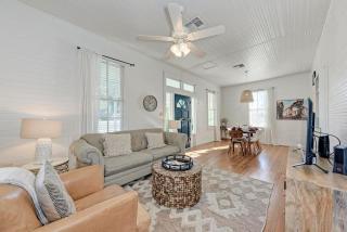 Calico Cottage - 6
