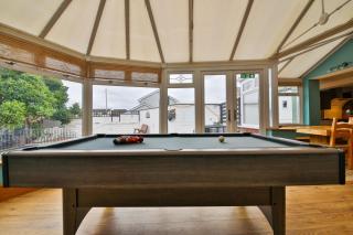 Spacious Swansea Home with Private Parking - Swansea - 7