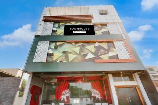Townhouse Faridabad Railway Station Formerly Hotel Royals Paradaise - 0