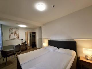 Hotel Central Continental - 1