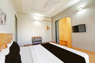 Super Townhouse Sector 49 Sohna Road - Gurgaon - 3