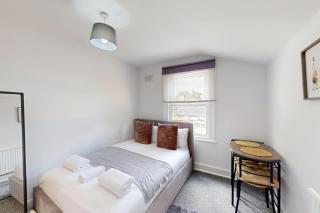 1BDR Near Northumberland Rail & Hotspur Stadium - 6