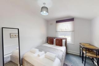 1BDR Near Northumberland Rail & Hotspur Stadium - 0