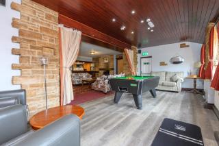 The Cosy Tap - At The Retreat - 1