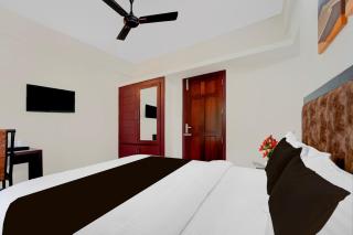 Super Collection O Valiyavila Junction Formerly Prism Heights - 2