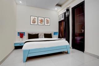 Collection O Sector 70 Noida - Noida - 7