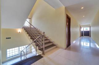 Super Townhouse Ernakulam North - 1