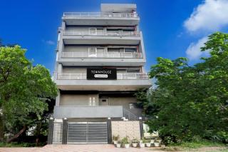 Super Townhouse Rohini Sector 24 - 0