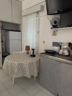 Elena's Guest House A - Paphos - 6