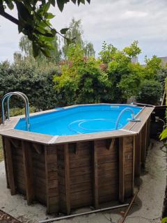 MAISON FAMILIALE 4 CHAMBRE PISCINE 5mn DU CENTRE VILLE - 5