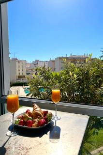 Cozy Modern Apartment with Pool in Nerja - Nerja - 1