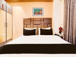 Townhouse Pitampura West Enclave - 2