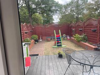 Konesha - Loughton - 1