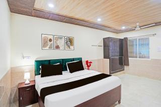 Super Hotel O Varanasi Banaras Junction Formerly Girija Palace - 1
