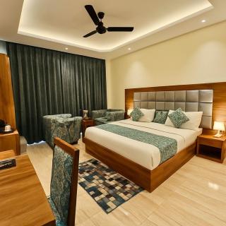 Maclo Classic Luxury Resort- #Lavish & Luxury Rooms #Big Parking # Lift # All Balcony Rooms # Prime Location # Top Selling # Property In Mcleodganj - 6