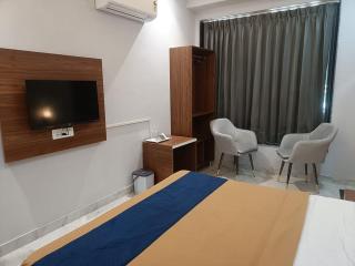 Hotel Kamboj - 8