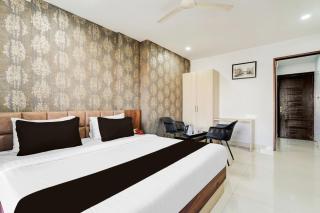 Super Townhouse Oak DLF Newtown Formerly South Square - 5