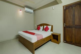 Collection O Kadavanthra Near South Railway Station - 1