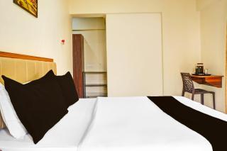Super Townhouse Amanora Park Town Formerly Samrat Inn - 7