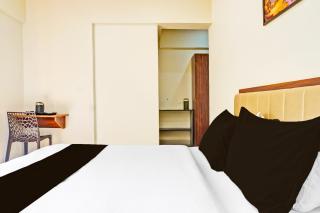 Super Townhouse Amanora Park Town Formerly Samrat Inn - Pune - 2