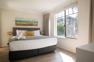 Dunsborough Bay Retreat - Steps from Beach and Dining - 6