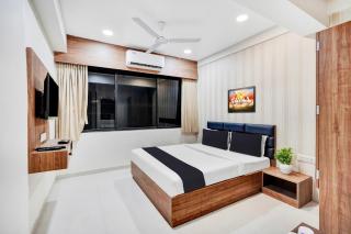 Super Collection O Kudasan Gandhinagar Formerly Hotel Royal Mansion - 1