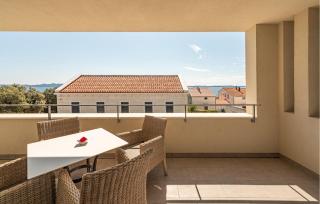 Stunning Apartment In Kozino With Wifi - 1