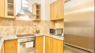 Kazinczy Inn Apartment & Balcony by FirstHost - 2