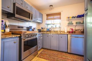 Blue Boho Music and Meme House Four Bedroom Home with Arcade near Westport Plaza - 3