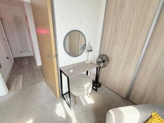 The Penthouse Margate, Balconies, Sea View, Gated Parking, Air Con! - Margate - 5