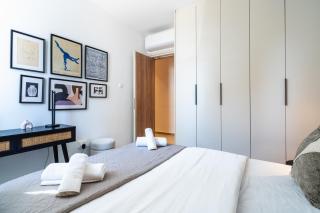 Densho 2-Bedroom Luxury Apartment - 8