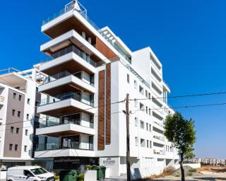 Densho 2-Bedroom Luxury Apartment - 5
