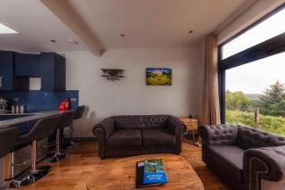 Elegant & Luxurious Cottage by the Fairy Pools 5 - Carbost - 2