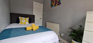 Single Bed at Cozy Hailsham - London - 1