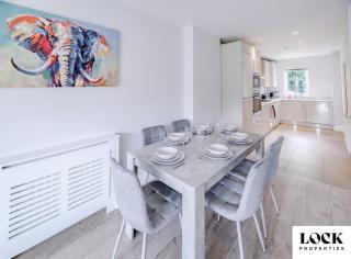 Family & Contractor Friendly 3 bed house Sleeps 6 in Maidenhead - Maidenhead - 6