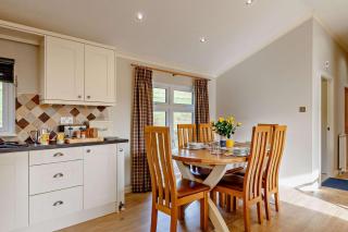 3 Bed in Two Waters Foot oc-m27335 - 2