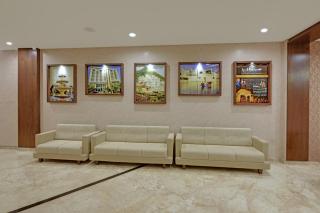 Hotel Cherry Wood - 7