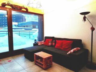 Élégant appartement à Plagne Centre avec parking et Wifi - FR-1-351-230 - 2
