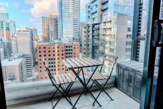 Spencer Heights Stylish CBD Apartment 2BR 1Car - 2