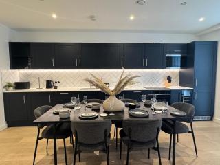 Trio Luxe 3 Bedroom Apartment - 0